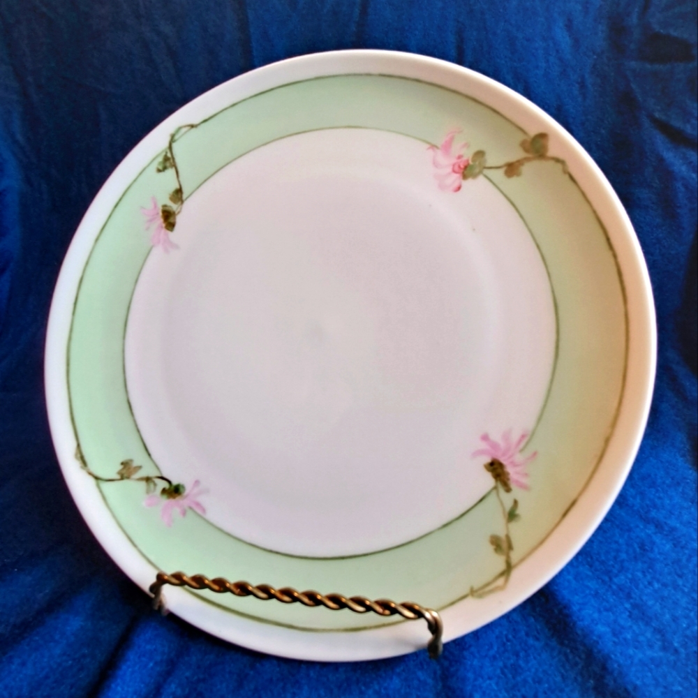 Vintage Haviland France 9" Round Floral Plate